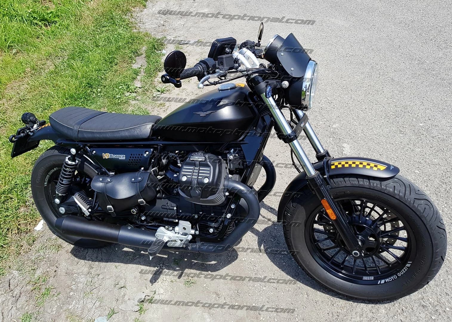 Cupolino "BOBBER" per Guzzi V7II e V7III - Cafè Racer – foto 2 di 4